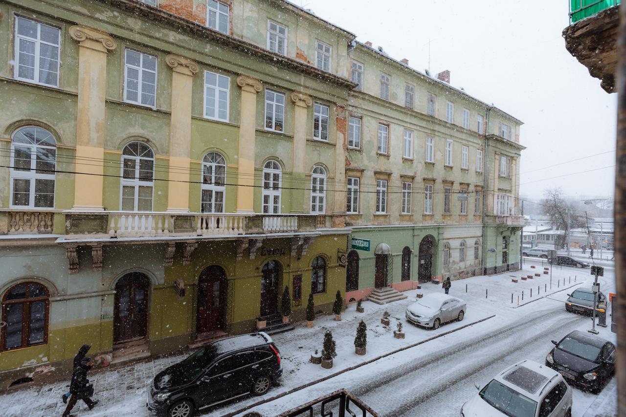 Apartments On Teatralna 26 Lviv Eksteriør bilde